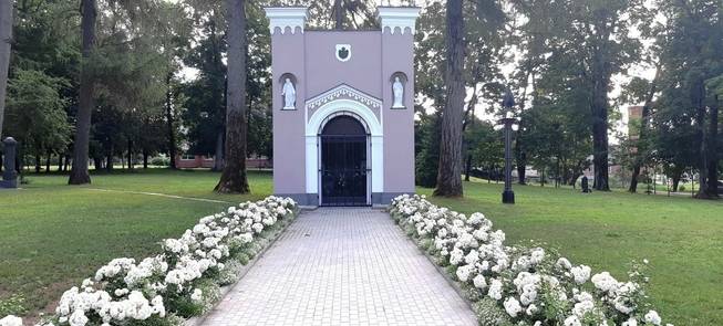 Kunigaikščių  Oginskių koplyčia - mauzoliejus